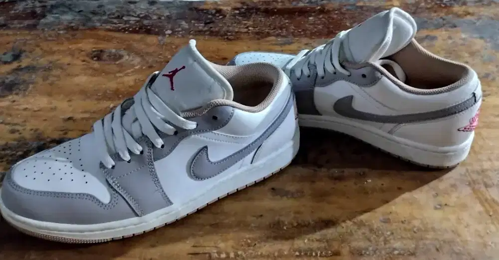 Sepatu Sneaker Second