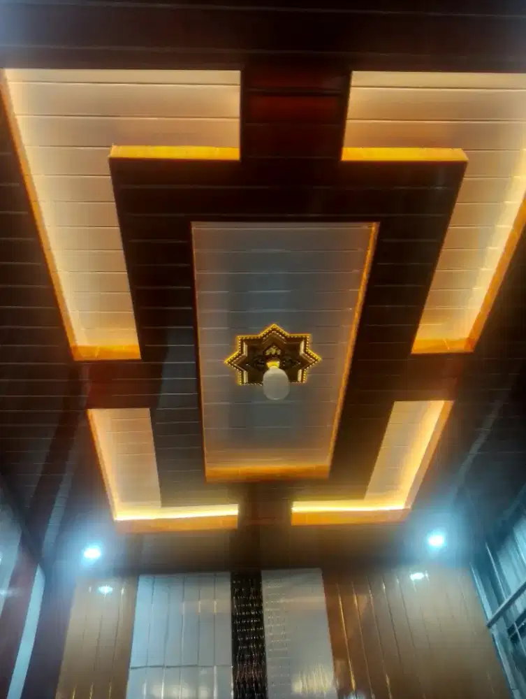 Pemasangan plafon PVC terpasang