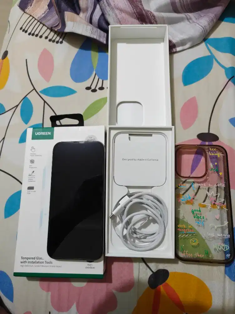 Iphone 15 Pro 128GB Natural Titanium ex Garansi Ibox