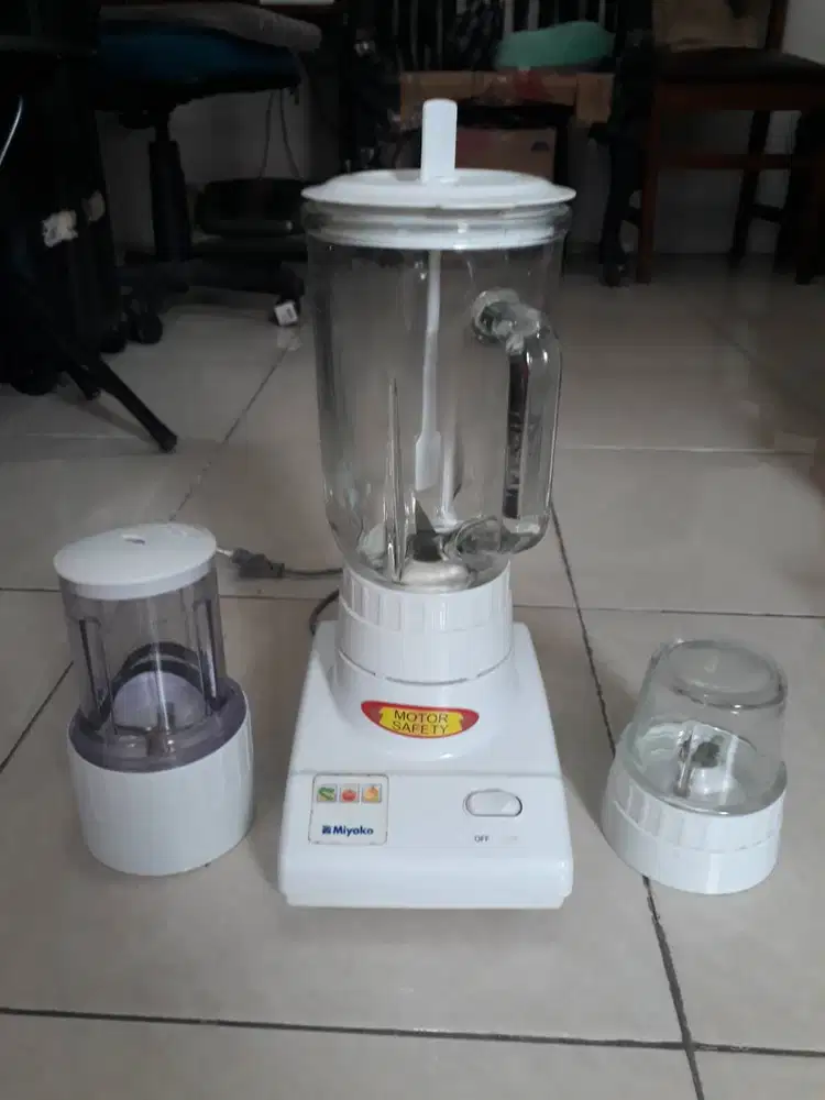 Blender Merk Miyako