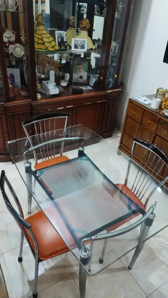 Meja Makan Kaca Olympic + 3 Kursi | Kokoh & Minimalis