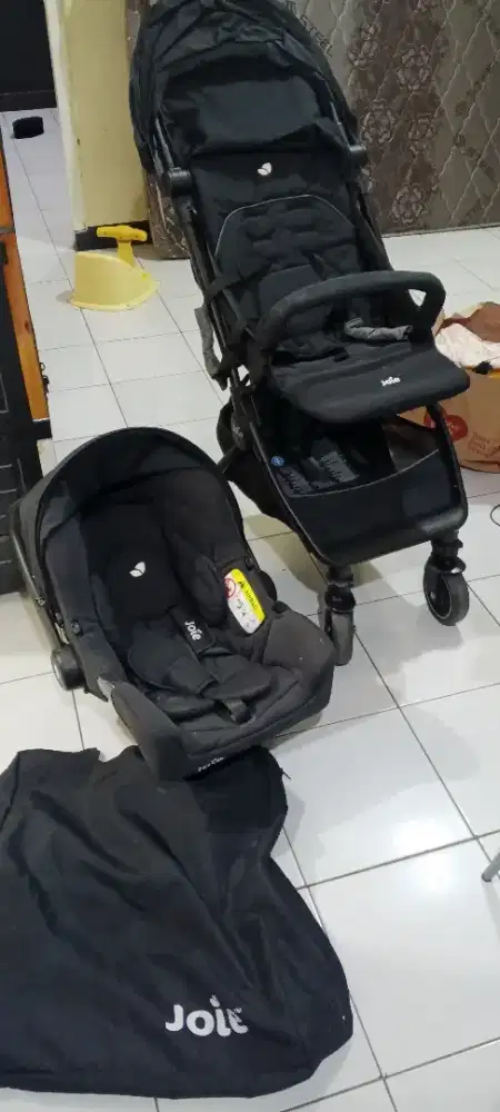 Stroller bayi Joie