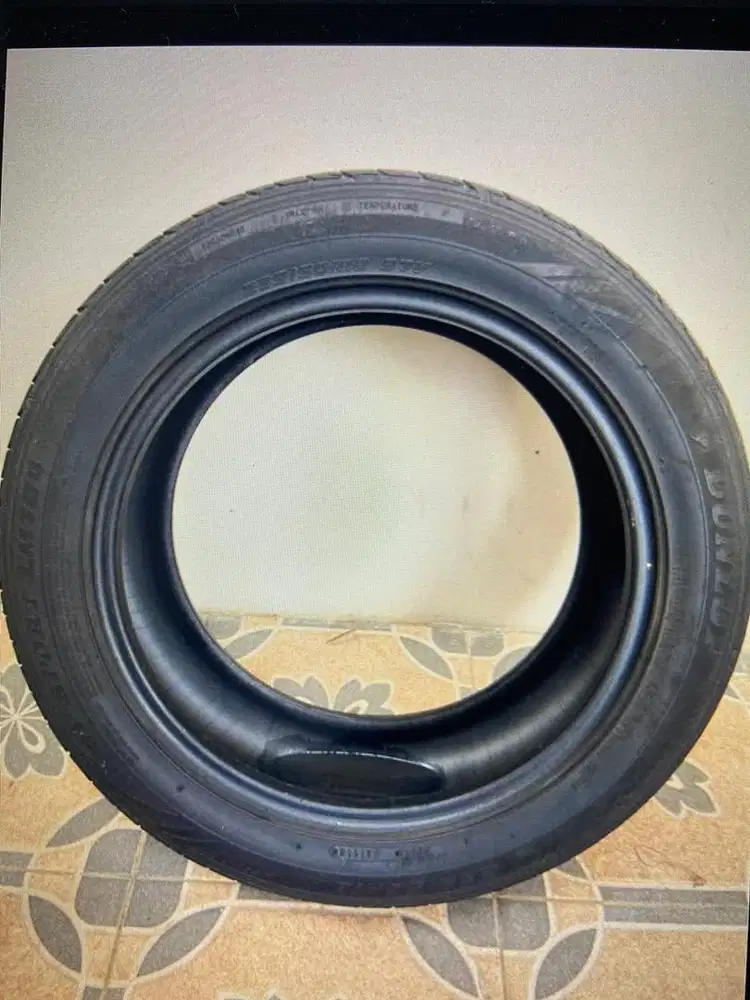 Ban mobil ring 18 dunlop