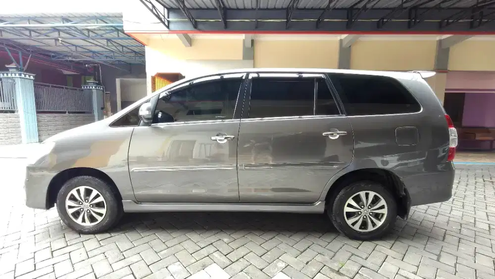 Innova diesel V manual 2015
