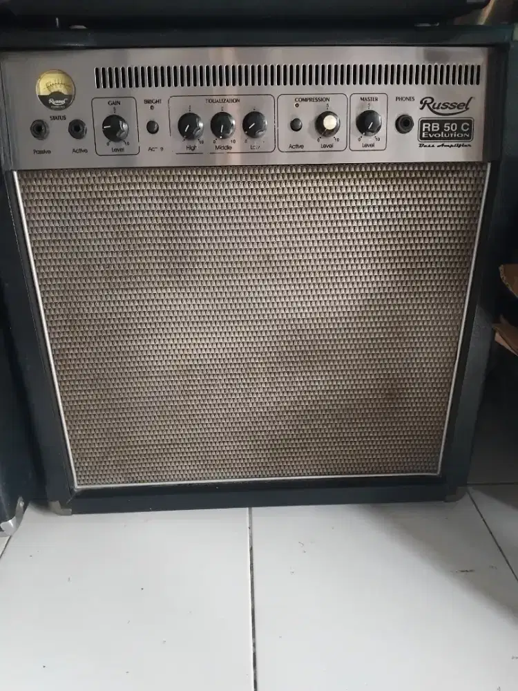 Ampli bass russel RB50C