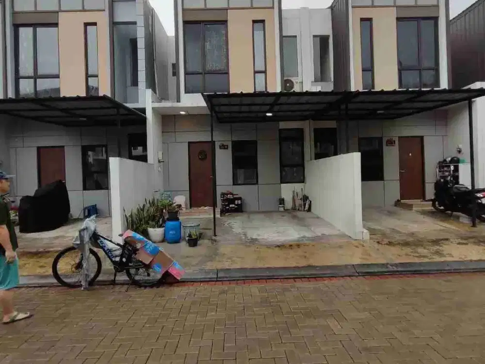 dijual rumah 2 lantai siap huni perumahan Banjar wijaya