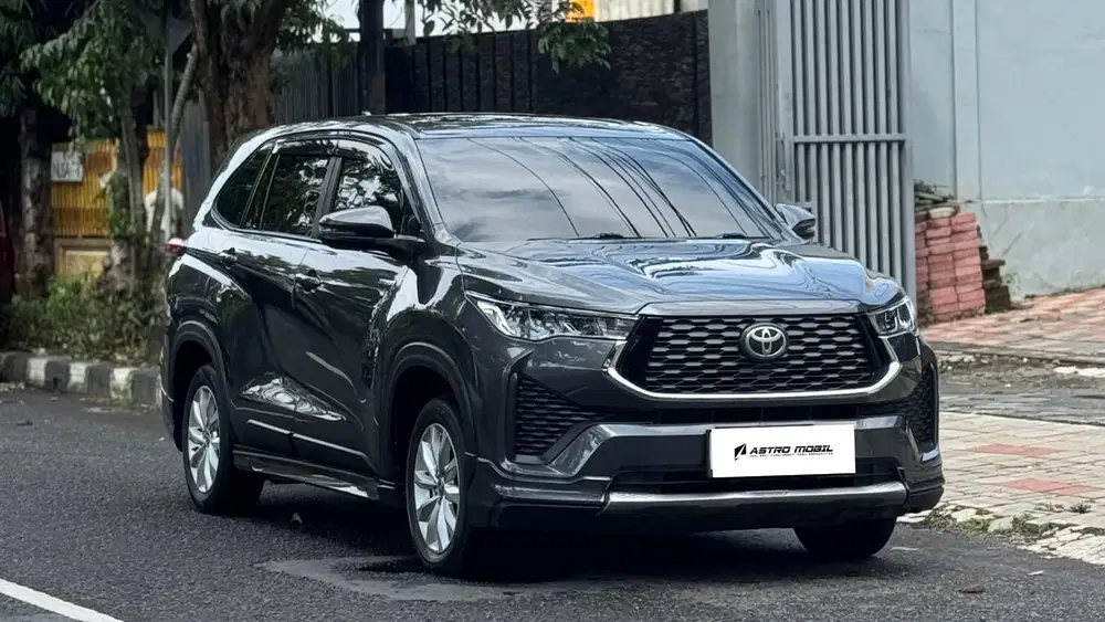 Toyota Kijang Innova 2023 Bensin