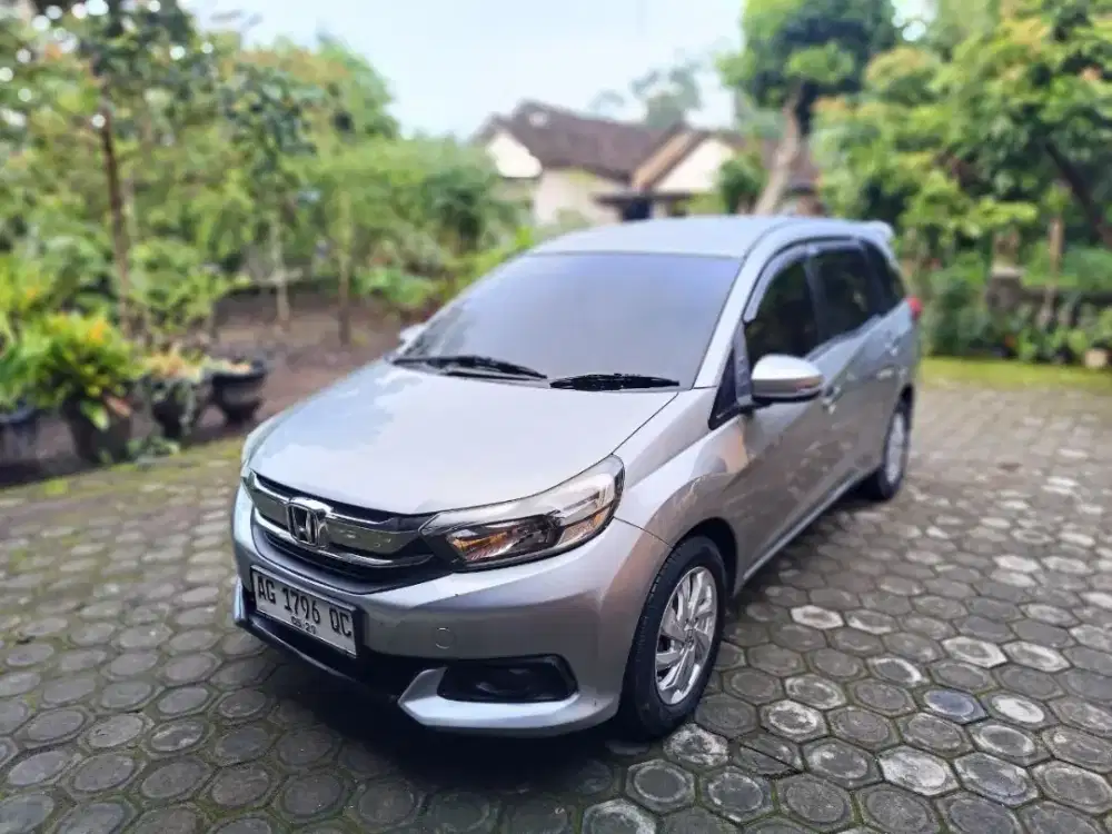 Mobilio facelift E 2017 istimewa