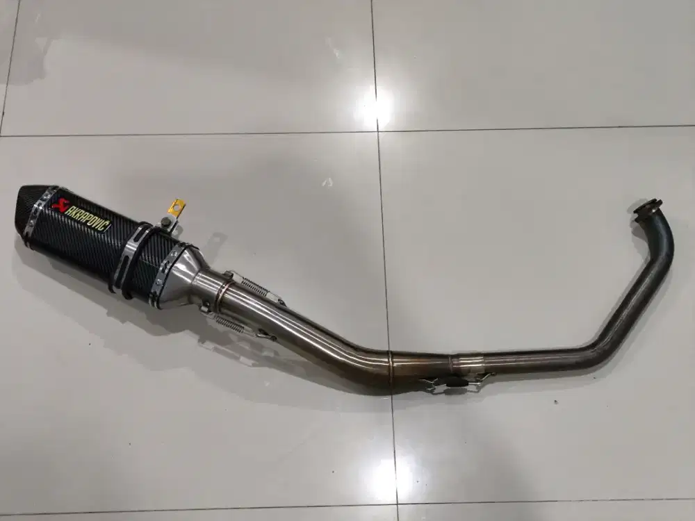 KNALPOT XSR 155 FULLSYSTEM AKRAPOVIC