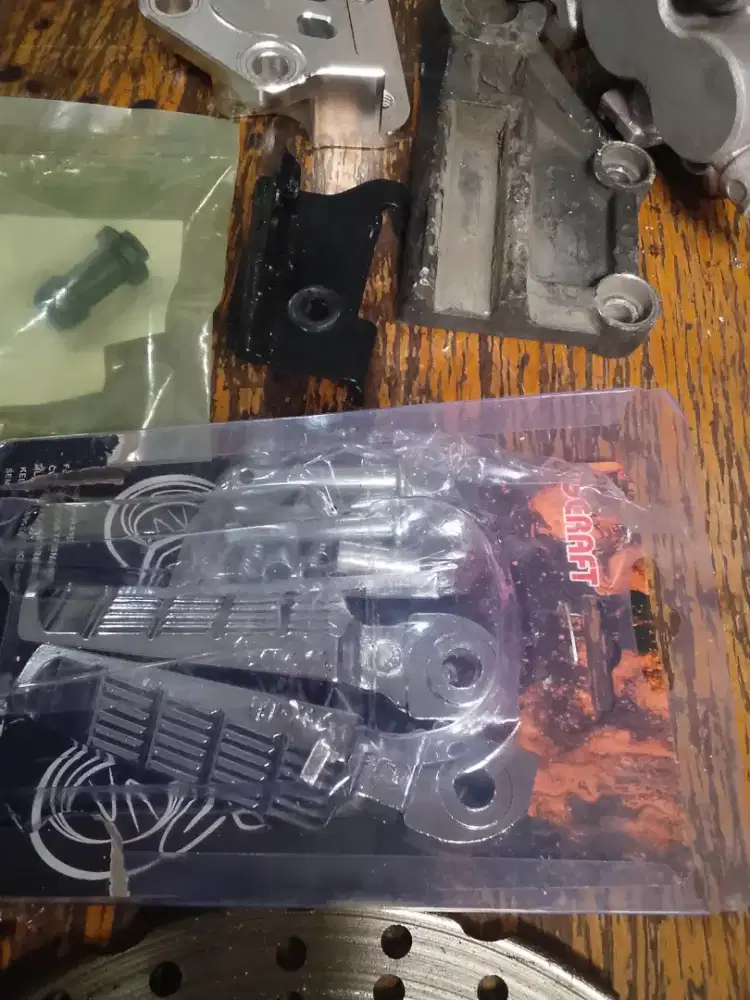 Parts motor ninja 250 fi/karbu