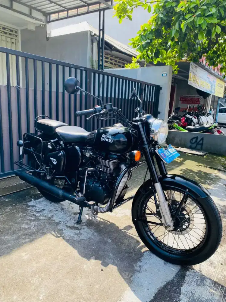 RE royal Enfield clasic 500 Deva motor