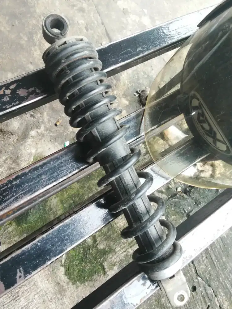 Shockbreaker ORI Honda beat kondisi normal