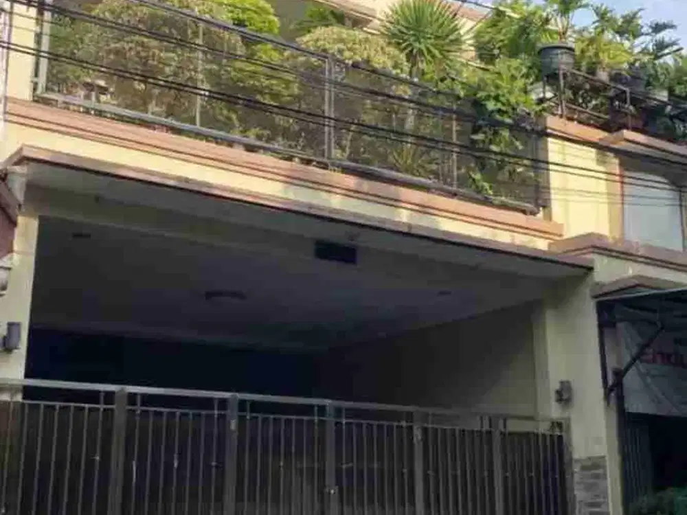 Dijual rumah mewah murah dari harga pasaran! lokasi nyaman & strategis. (VIA LELANG)