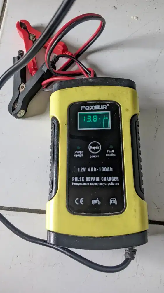 Foxsur pengisi daya aki