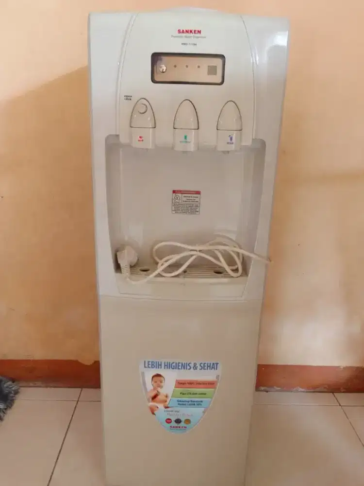 Dispenser Sanken Galon Atas