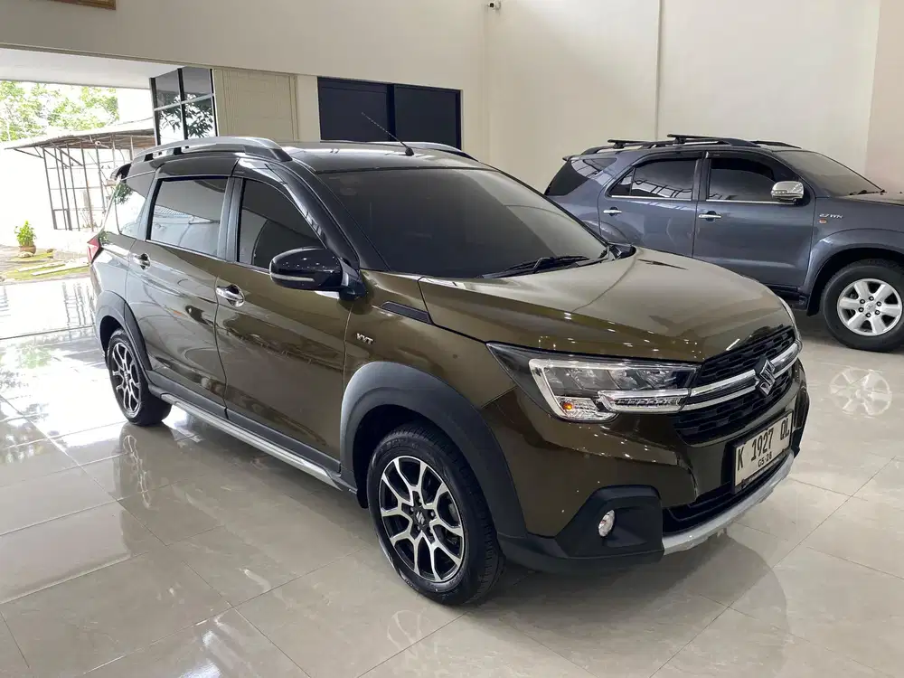 Suzuki XL7 2023 Bensin