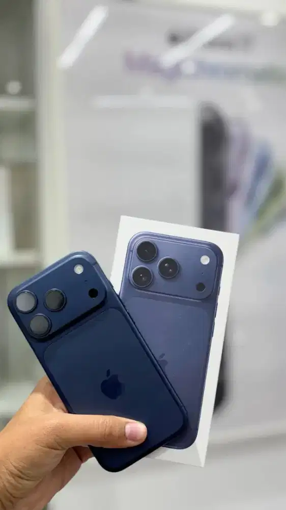 iPhone 17 promax 1TB deep blue