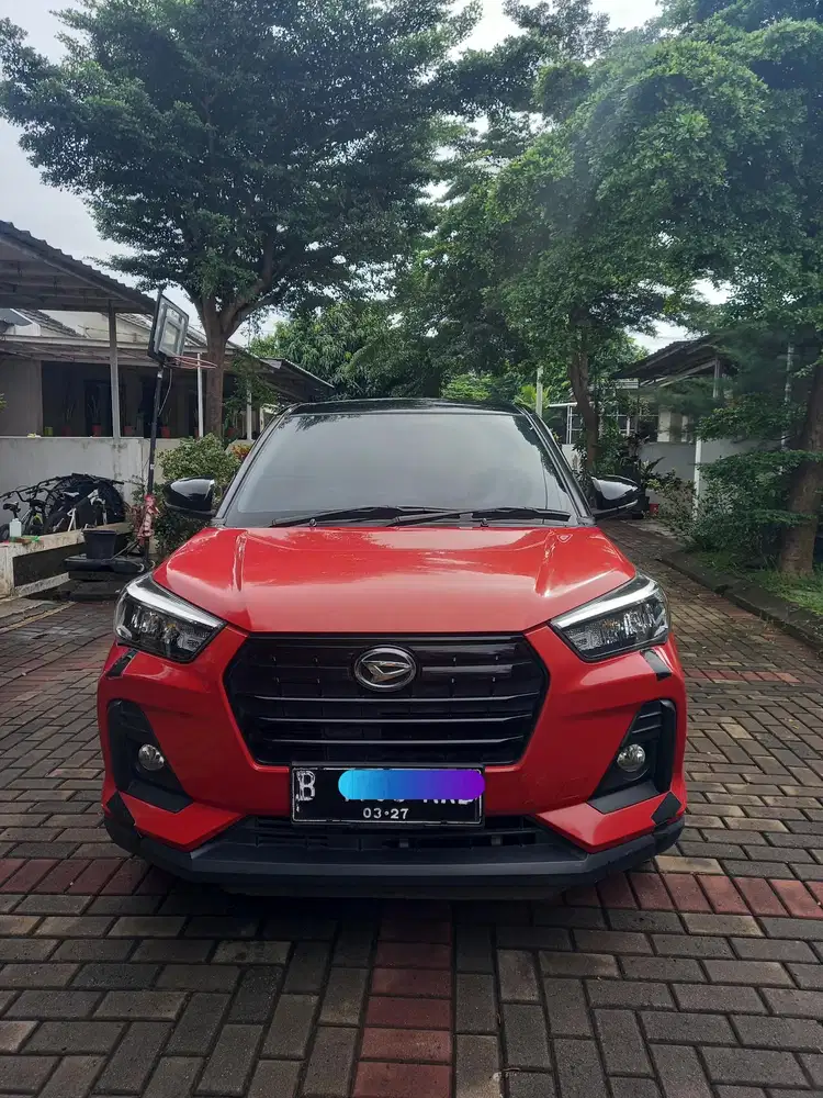Daihatsu Rocky 1.0 R Automatic two Tone 2022 KM Low Cash
