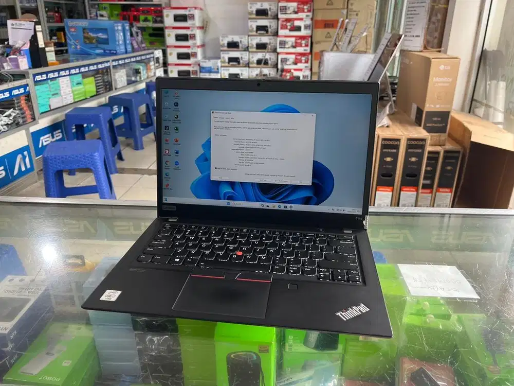 Laptop Lenovo Thinkpad i7 Gen10 Ram 8Gb Ssd 256Gb garansi 6 bln