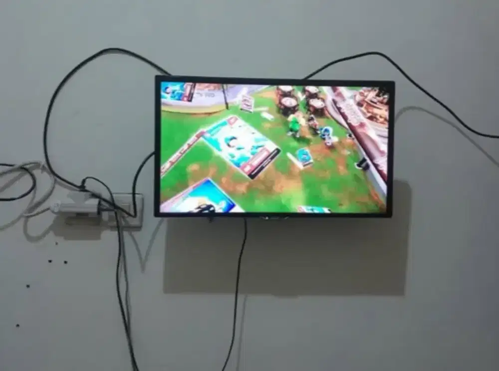 Di jual TV merk Sharp