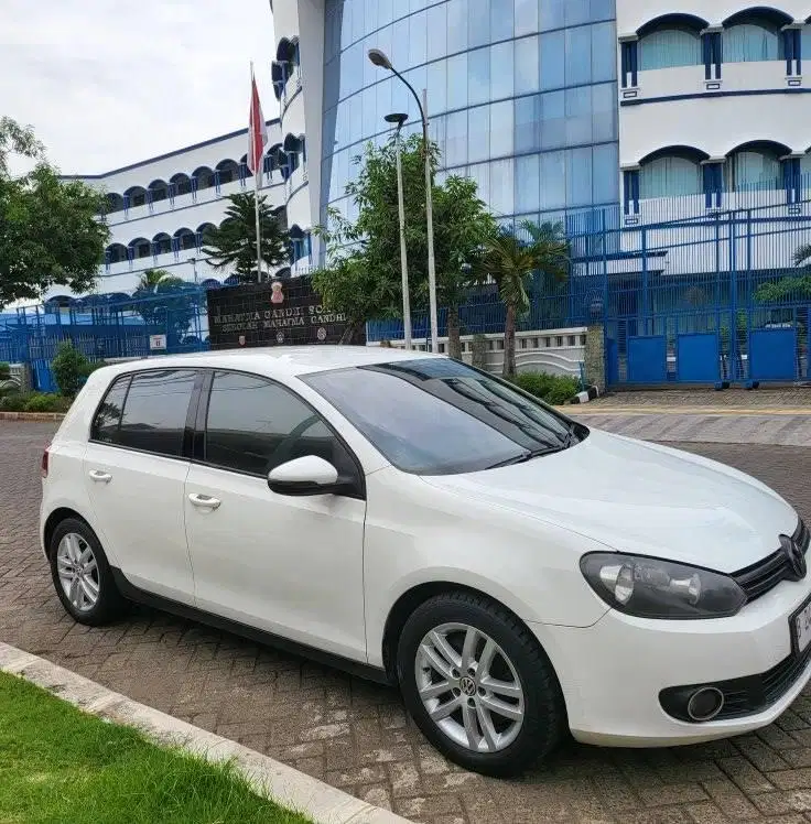 VW GOLF 1.4 TSI AT 2011