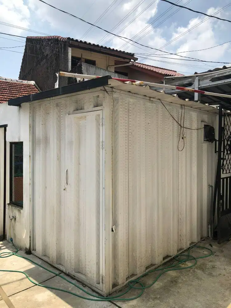 KONTAINER DAGANG MINUMAN & MAKANAN