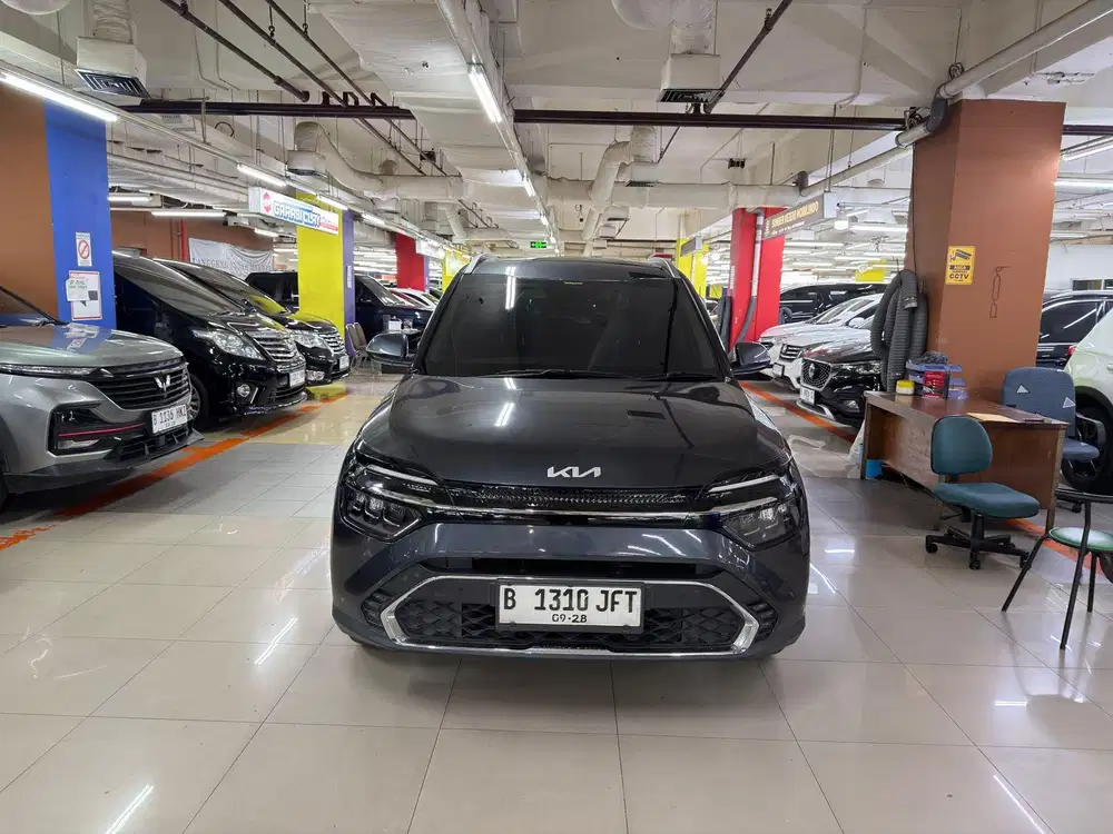 Kia Carens Matic Sunroof 6 Seater 2023