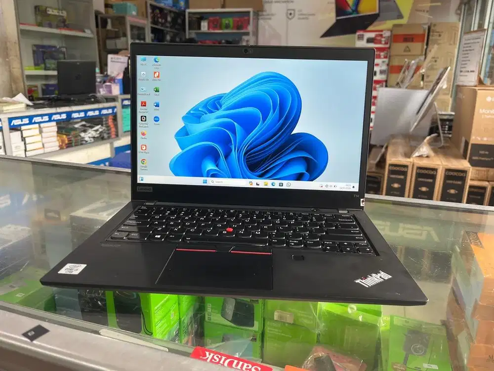 Laptop Lenovo Thinkpad i5 Gen10 Ram 16Gb Ssd 256Gb Garansi 6Bln