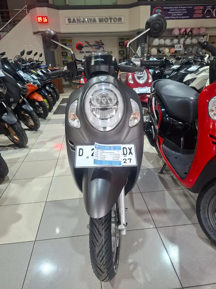 ALL NEW SCOOPY PRESTIGE 2022 - SRI SANJAYA MOTOR