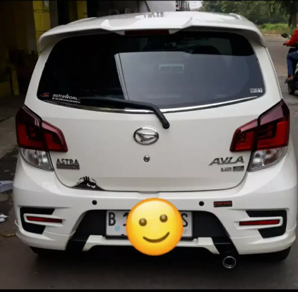 Daihatsu Ayla 2018  manual second rasa baru   km 8000an  pajak panjang
