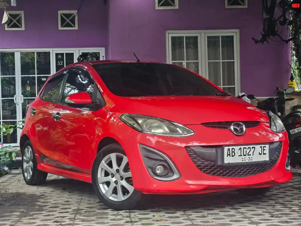 Mazda 2 2014 manual istimewa