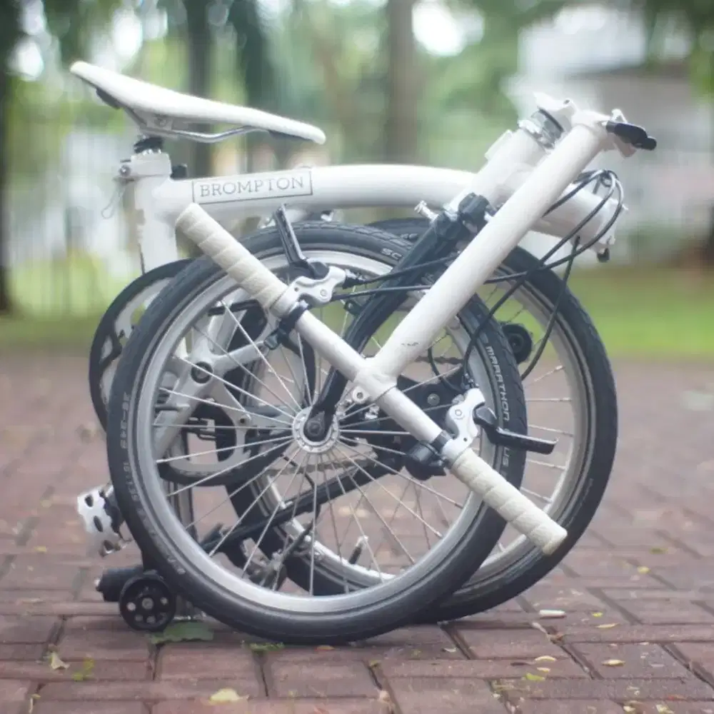 [SEKEN] Brompton S2E 2012 White/Black