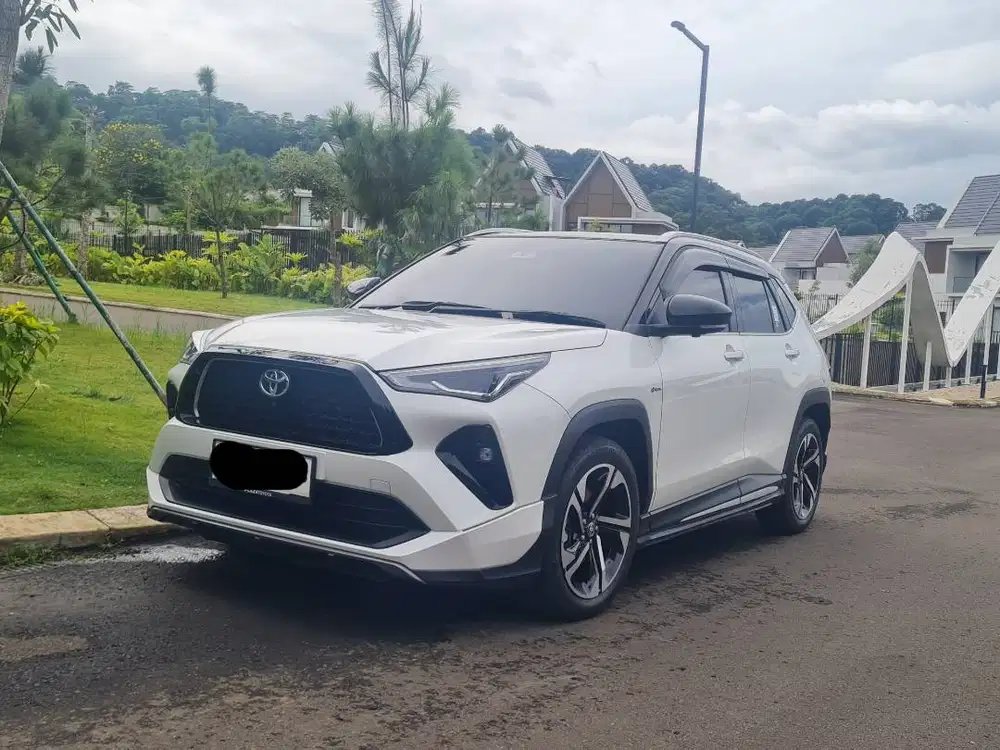 Yaris cross 1.5 5 GR HV CVT TSS 2 Tone Hybrid-AT 2025 (Premium Color)