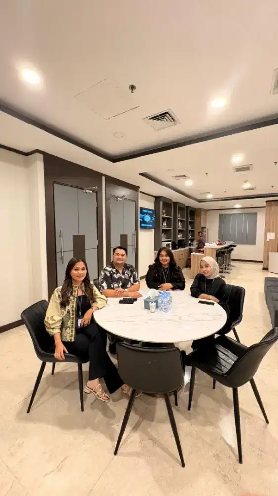 Loker Staff Admin & Resepsionis