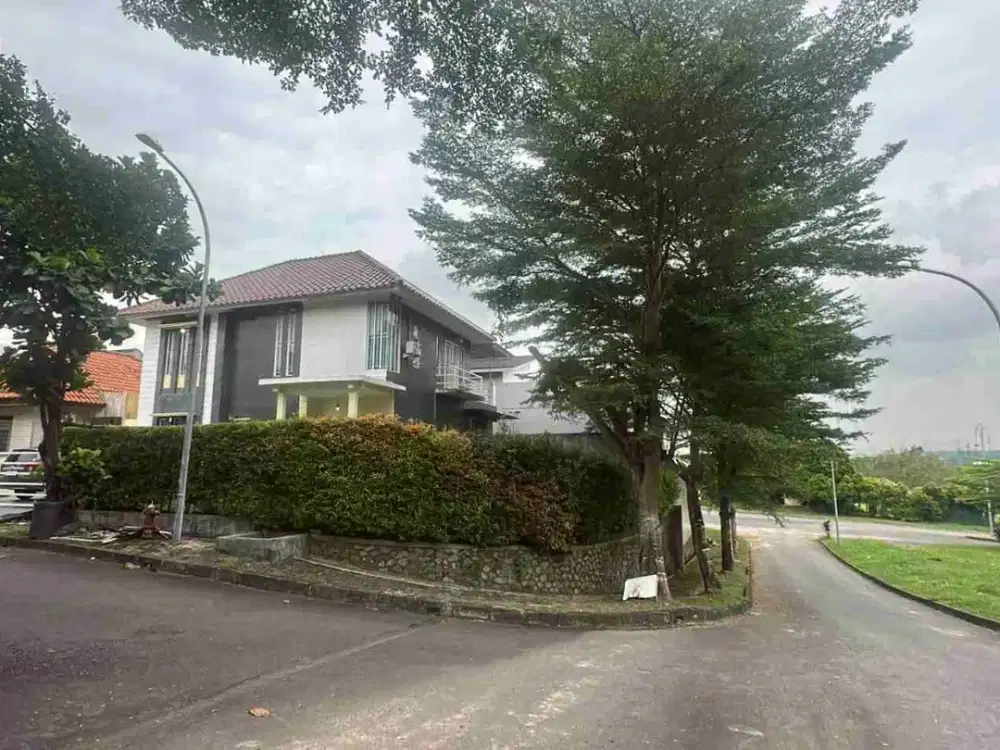 Dijual rumah Sukajadi.