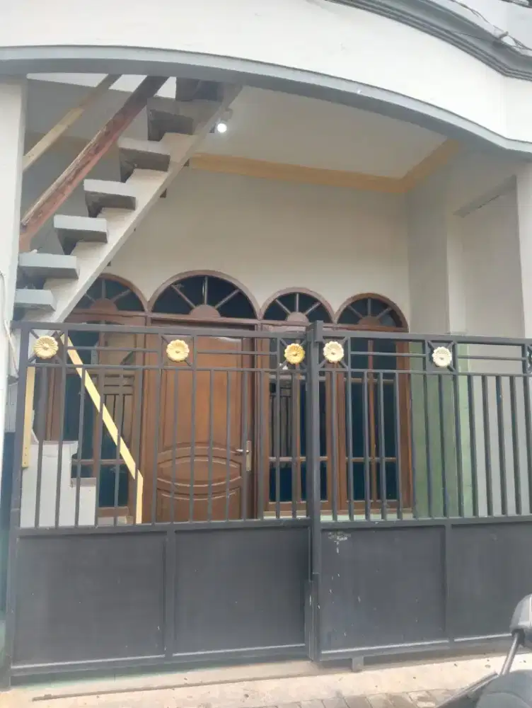 JUAL RUMAH KOS TiNGKAT