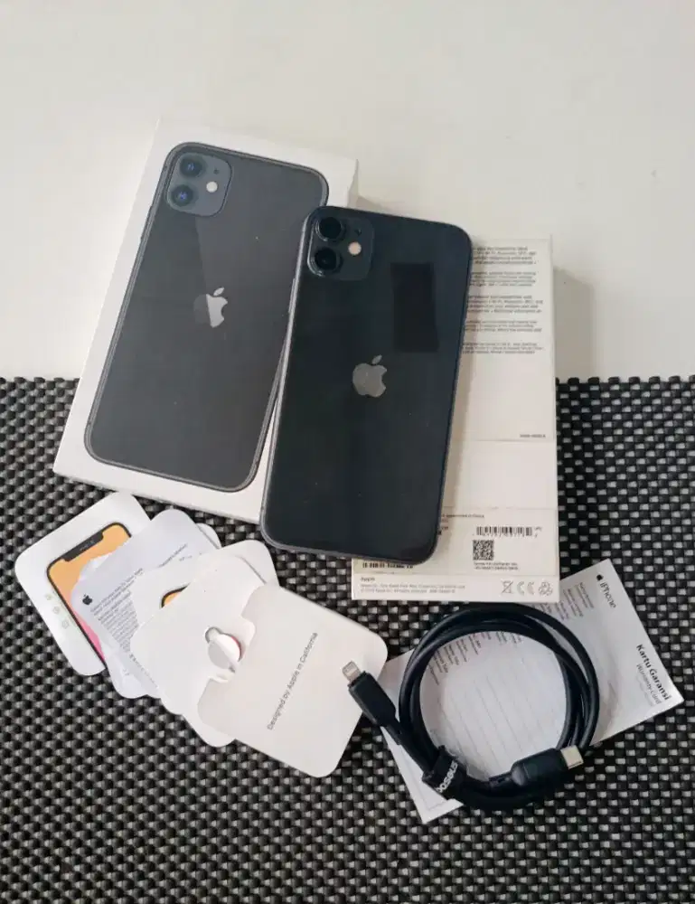 Iphone 11 64gb Black IBOX Mulus Normal Malang Batu