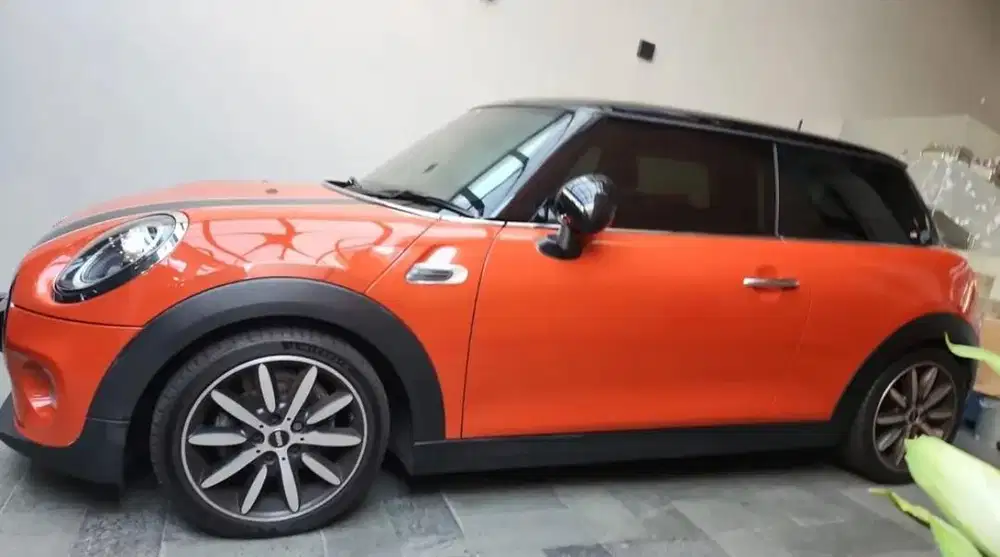 Mini Cooper S - 100% Perfect condition