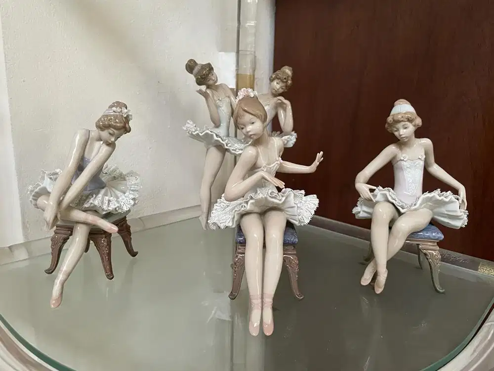 Dijual patung antik lladro