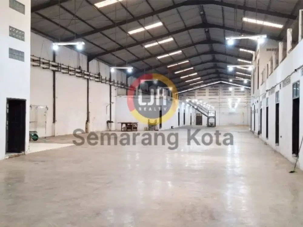 Gudang siap pakai di Terboyo Megah