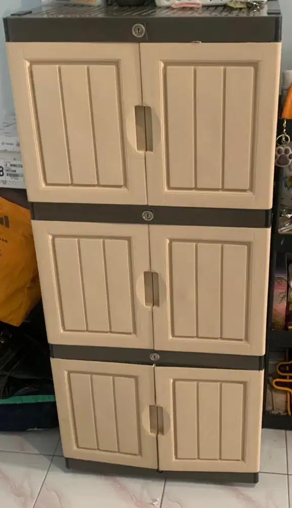 Lemari plastik 2 pintu 3 susun