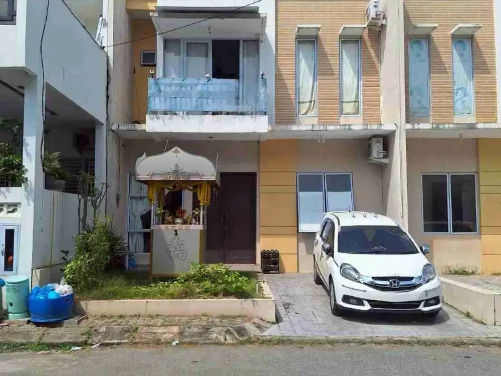 DIJUAL !!

Rumah 2 lantai Nicco Residence dekat kampus universal dan pasar cahaya garden batam center
