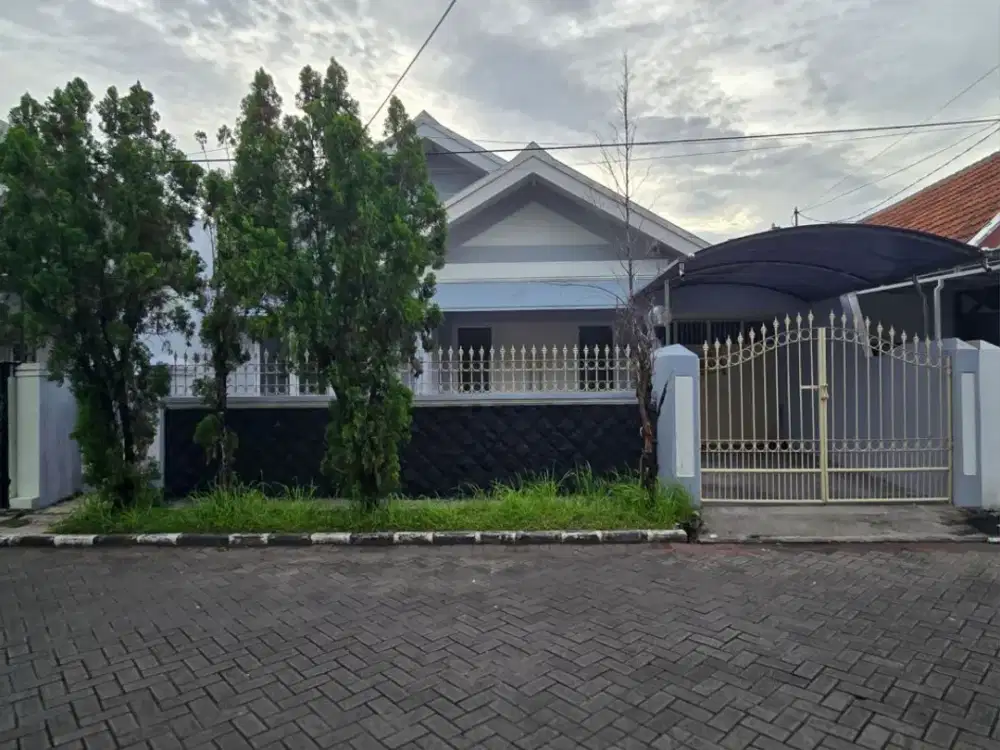 Rumah Nirwana Eksekutif SIAP HUNI, GARASI 2, STRATEGIS