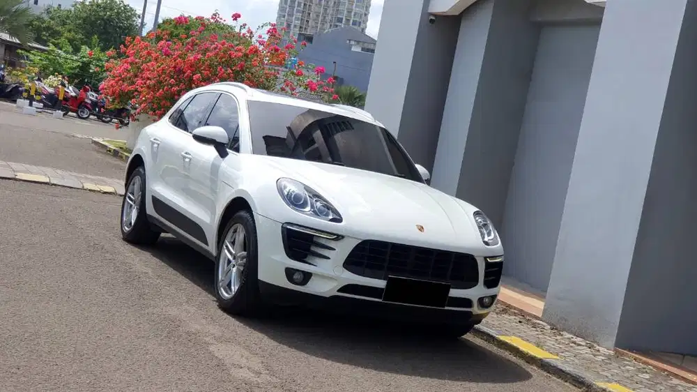 [ GARANSI 5TH ] Porsche Macan 2.0 Turbo Panoramic AT 2015/2016