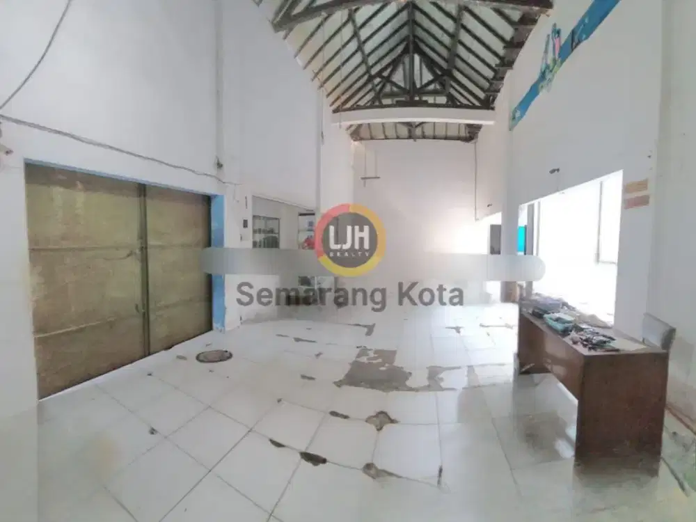 Gudang siap pakai di jalan Kimar