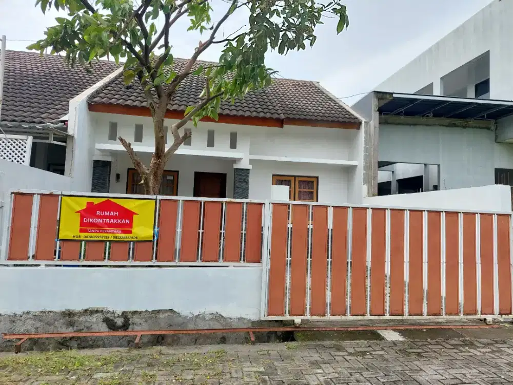 Disewakan rumah Asri, tenang, aman, dan BEBAS BANJIR