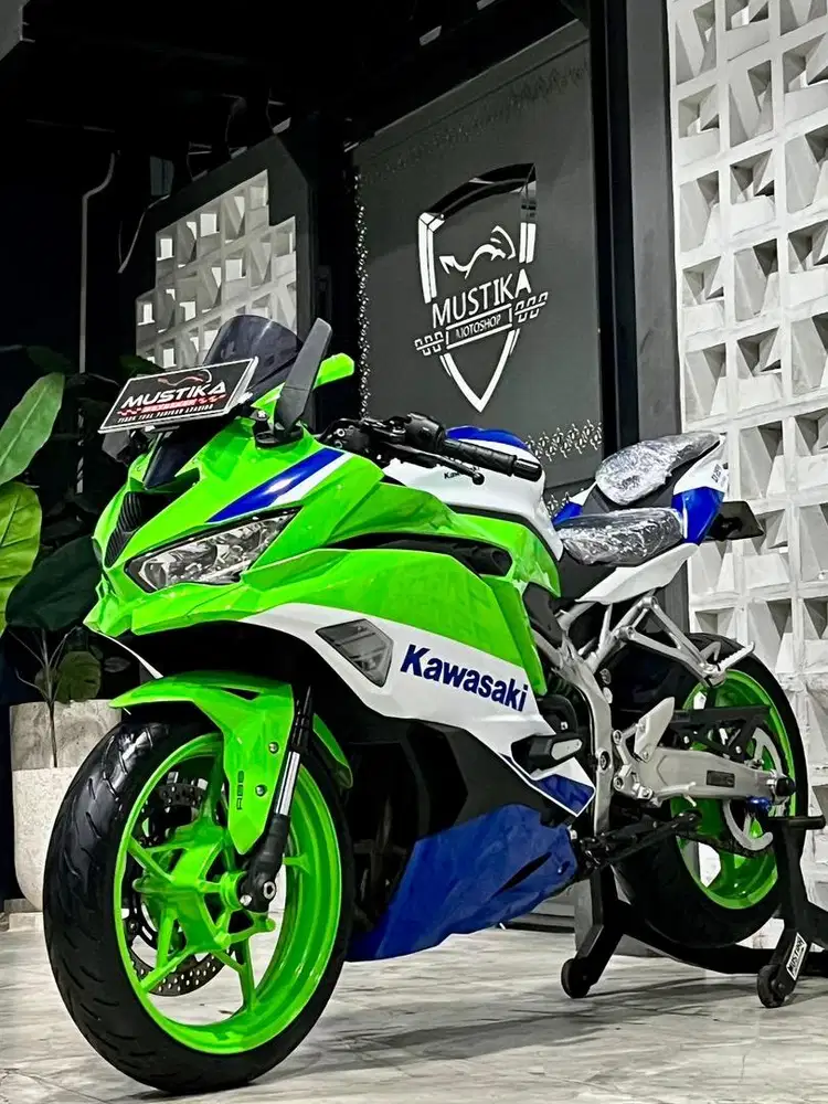 Spesial Anniv!!Kawasaki ZX25RR ABS th 2024 - Ayu Mustika