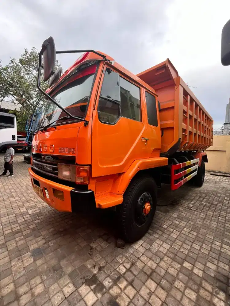 DUMPTRUK FUSO 220PS ENGKEL FM 517 HS 2016