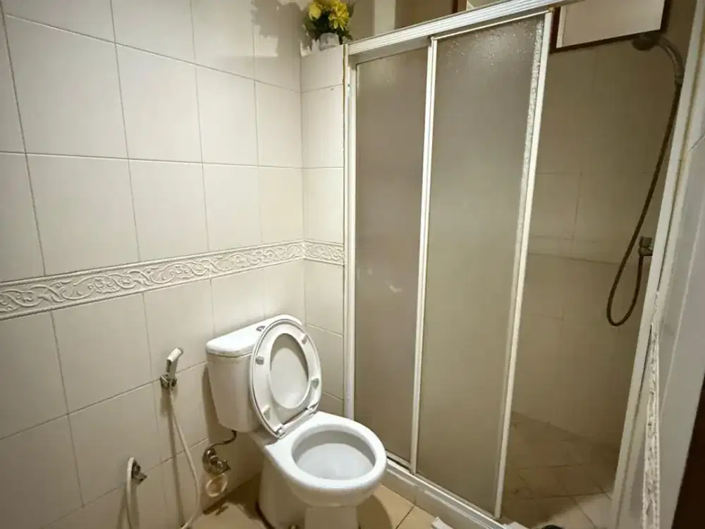 Rumah rapi siap huni di Janur Kuning - Kelapa Gading Jakarta Utara