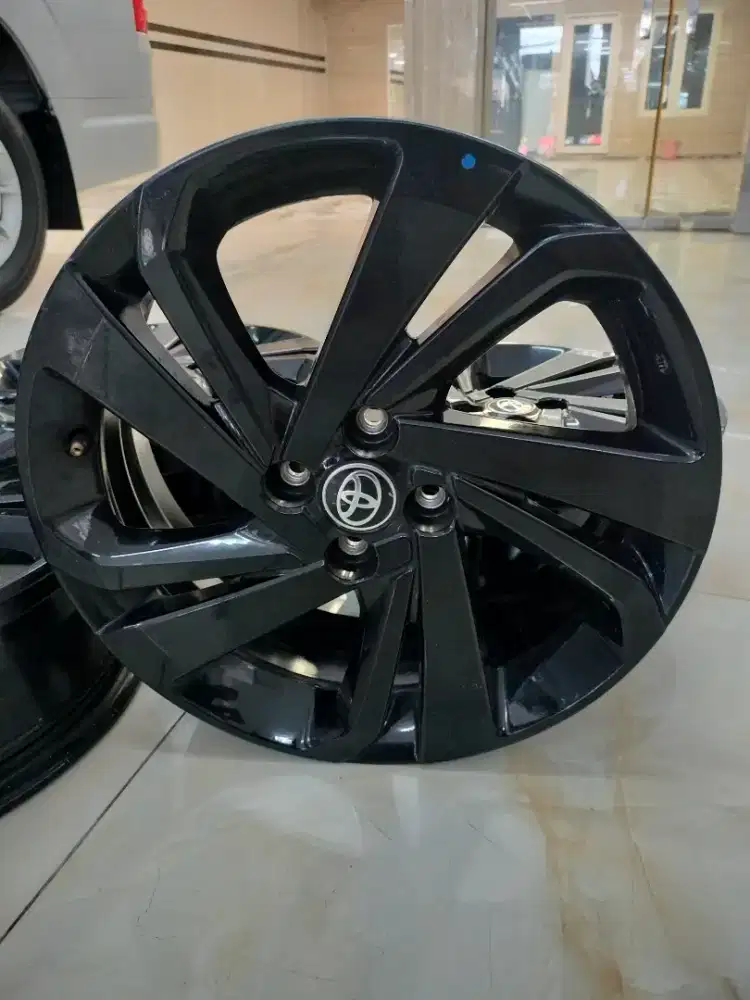 Velg OEM Raize GR
